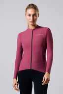 Acelera Damen Pro Lined Radtrikot Langarm – Kirschrot Vorderansicht #Color_Cherry Red